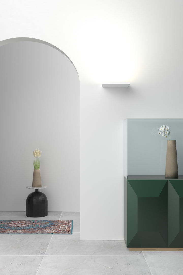 CM2 Wall Light