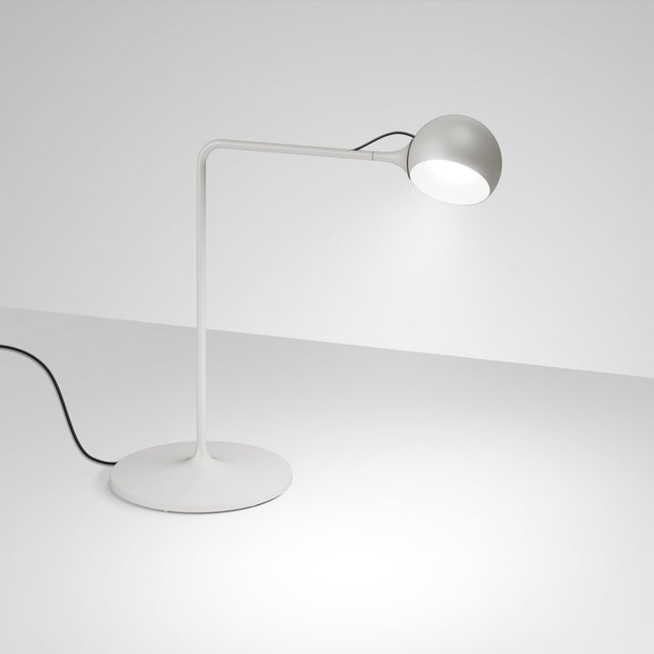 Ixa Table Lamp