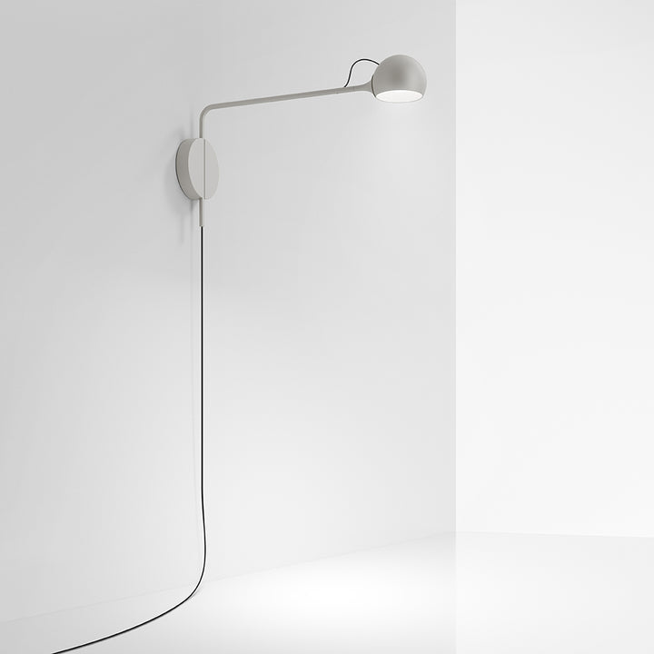 Ixa Wall Lamp