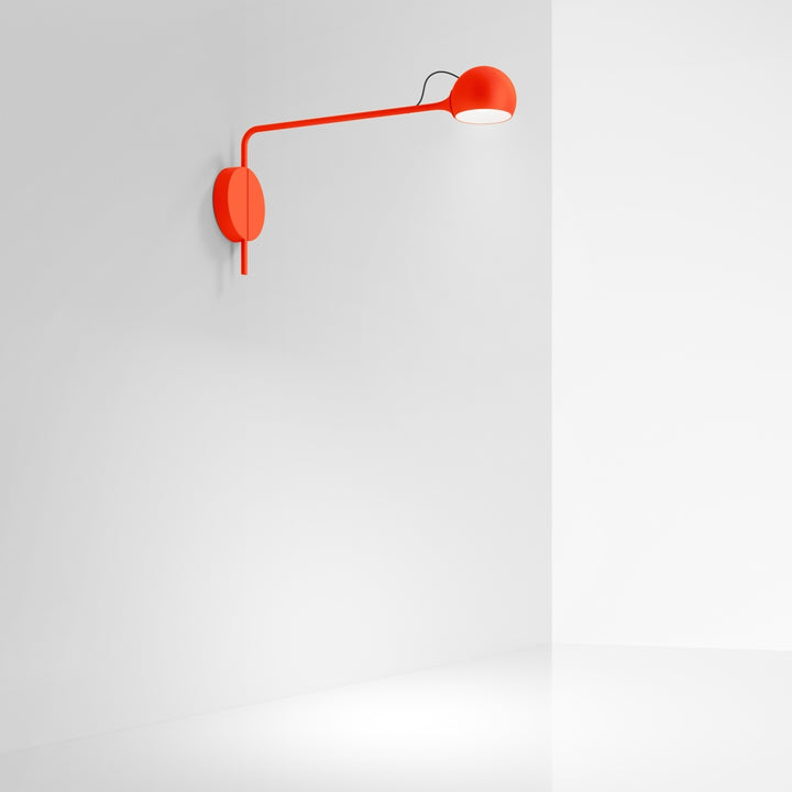 Ixa Wall Lamp