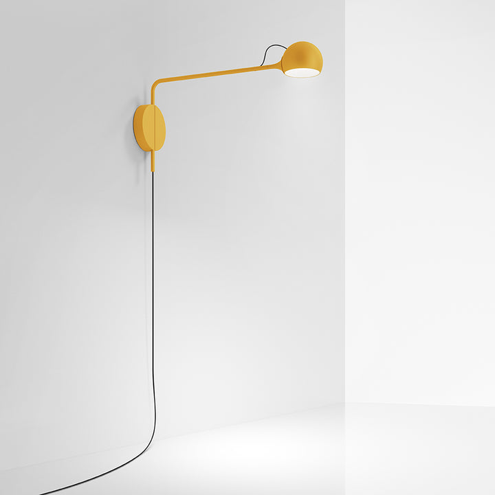 Ixa Wall Lamp