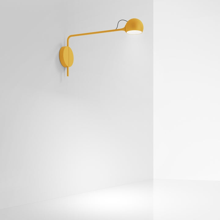 Ixa Wall Lamp