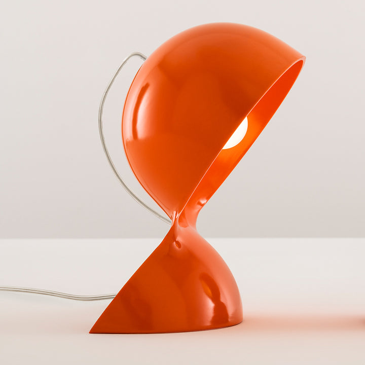 Dalu Table Lamp